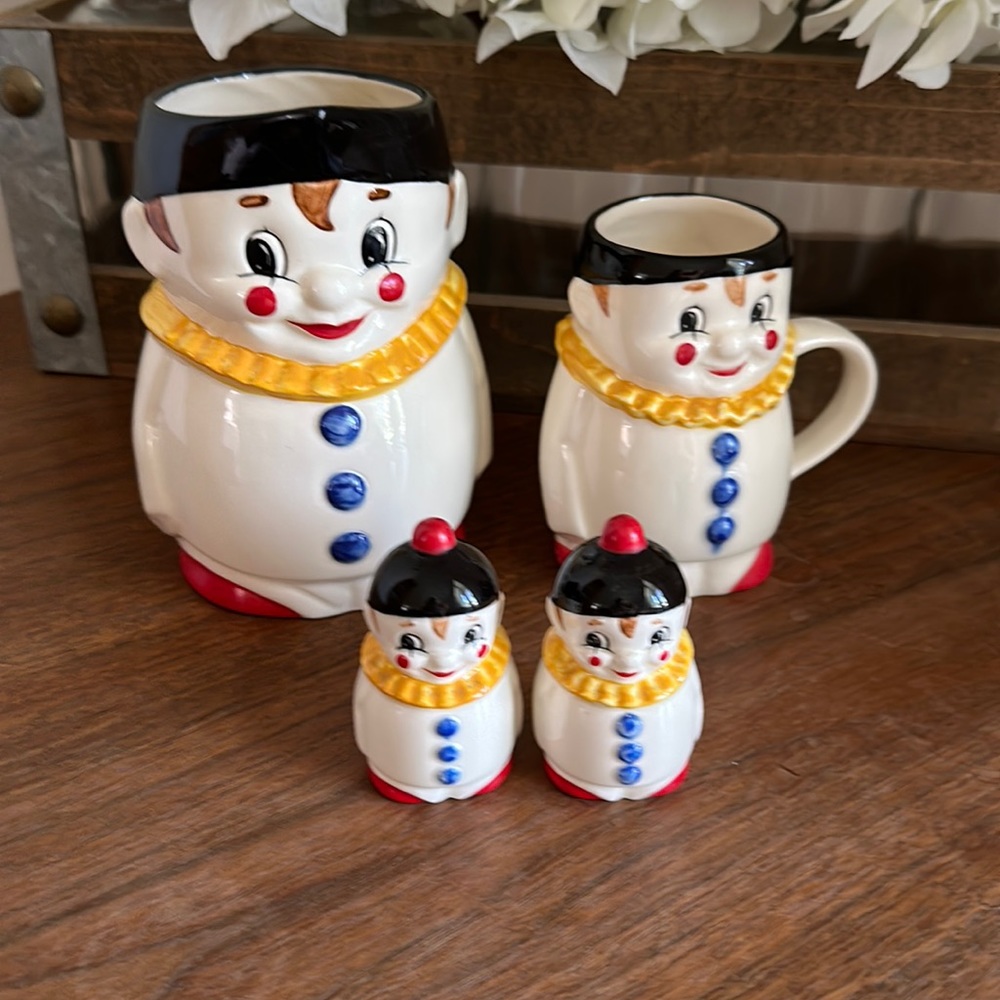 Goebel China clown set, 1960’s vintage mug, pitcher, salt and pepper set